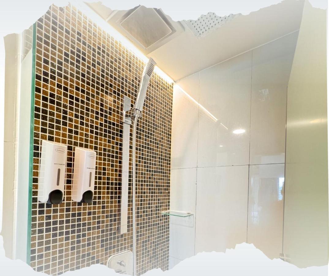 New Homestay !! Heritage Suites Near Imago Mall City Central , Free Highspeed Wifi & Netflix , Кота-Кинабалу Экстерьер фото